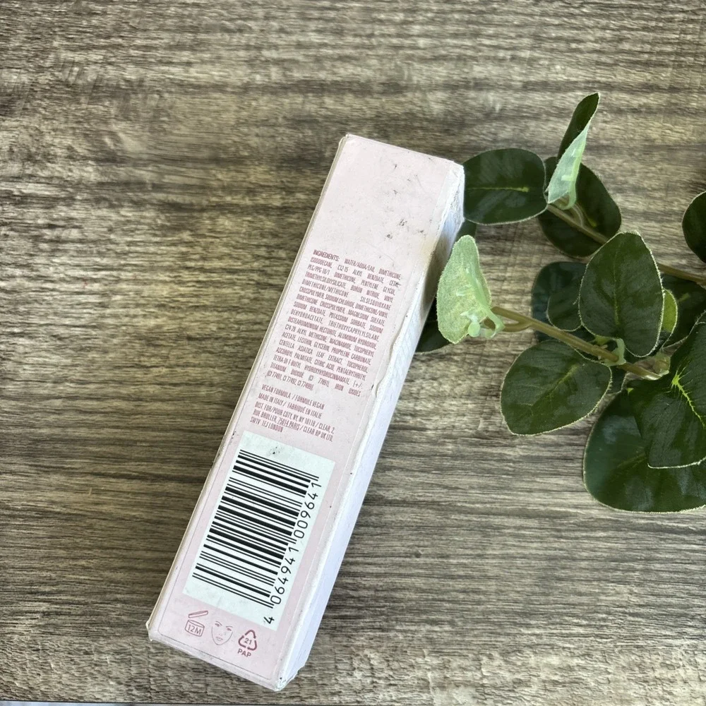 KYLIE COSMETICS POWER PLUSH FOUNDATION IN 2C